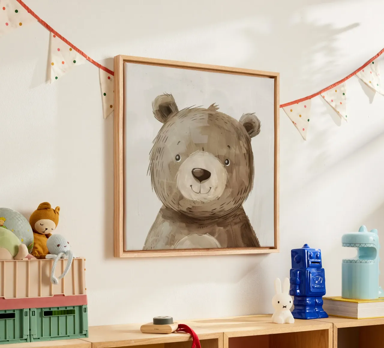 Illustrazione stilizzata di un cucciolo d'orso bruno sorridente tela con Cornice a cassetta da DesignDoodle