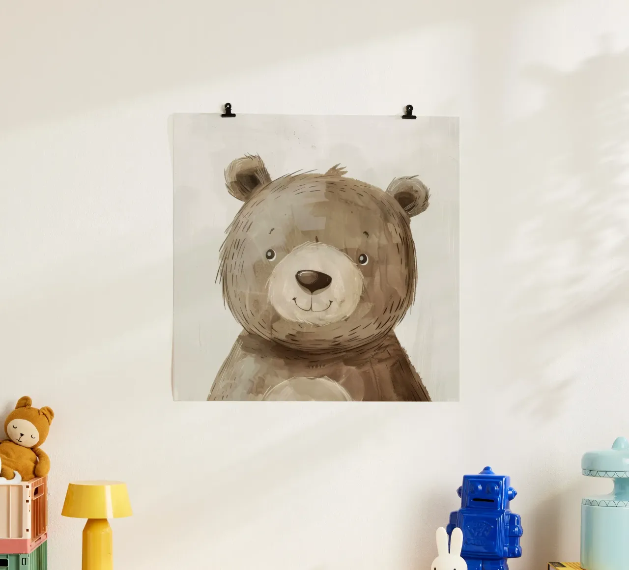 Illustrazione stilizzata di un cucciolo d'orso bruno sorridente carta hahnemühle da DesignDoodle