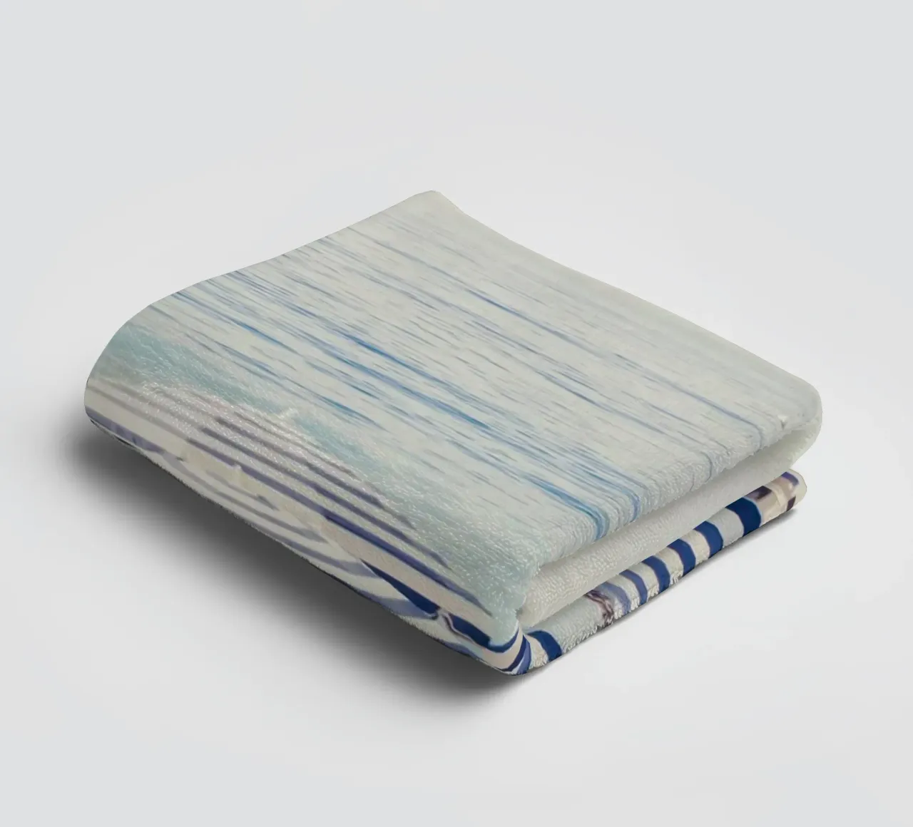 Blue and White Striped Beach Umbrellas asciugamano da bagno da GraceDigitalArtCo