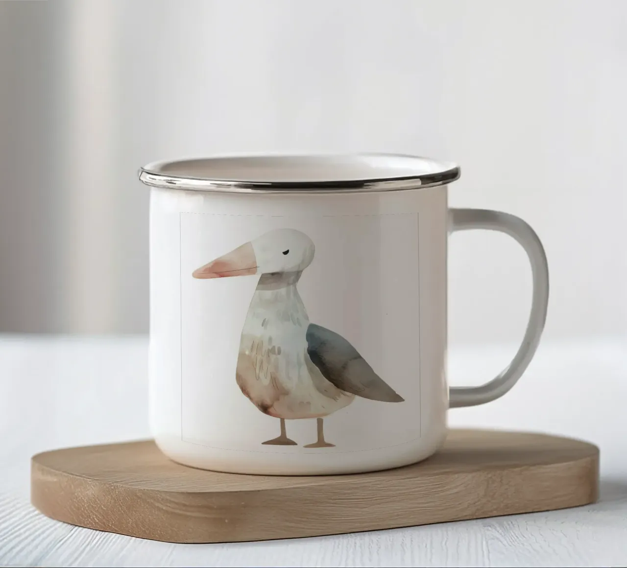 Illustrazione ad acquerello di un uccello arrabbiato tazza in smalto da DesignDoodle