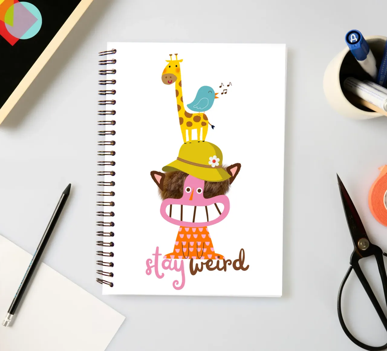 stay weird notitieboek met spiraal van fummelhummel