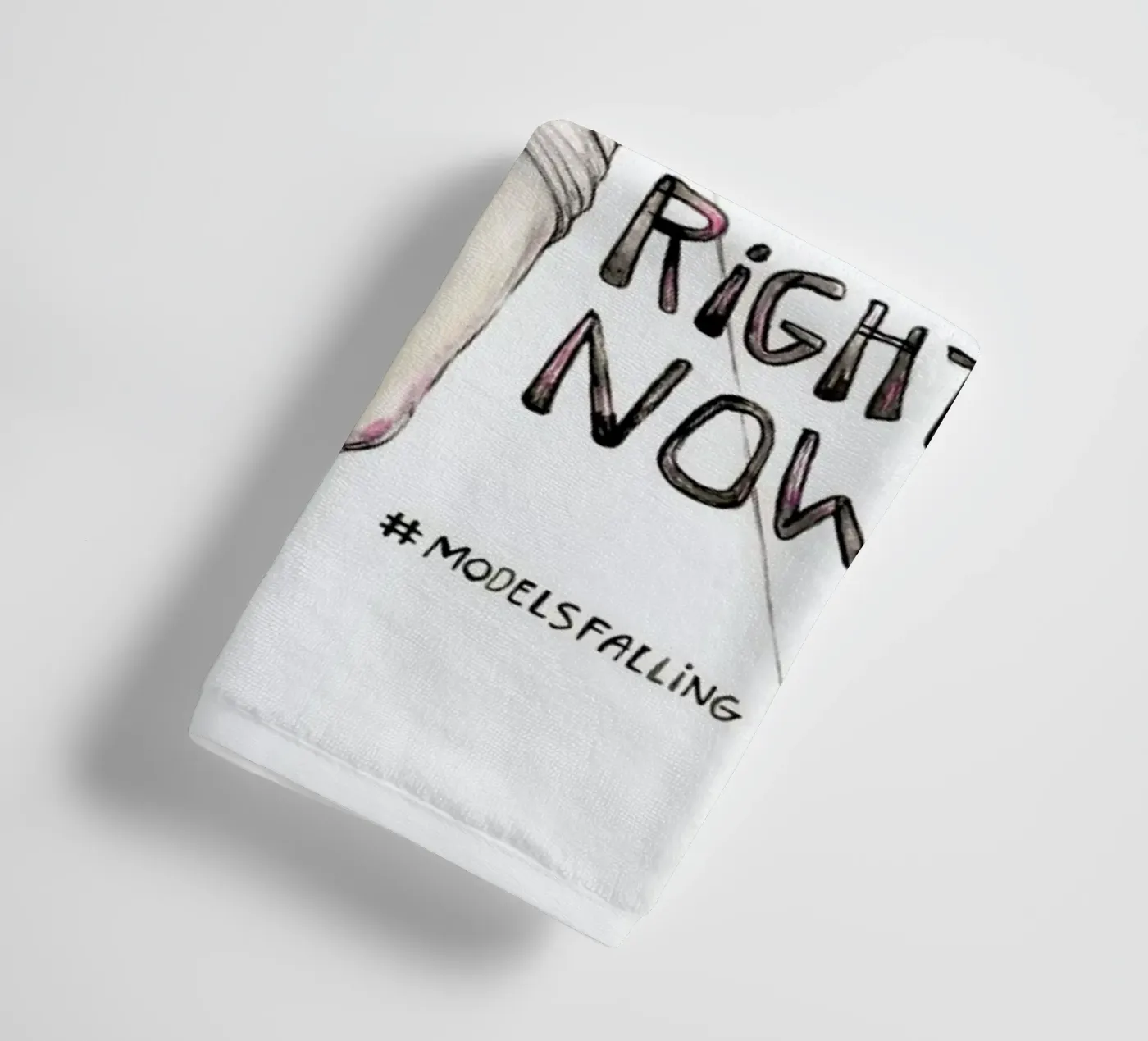 Models Falling 1 badhanddoek van Meegan Barnes