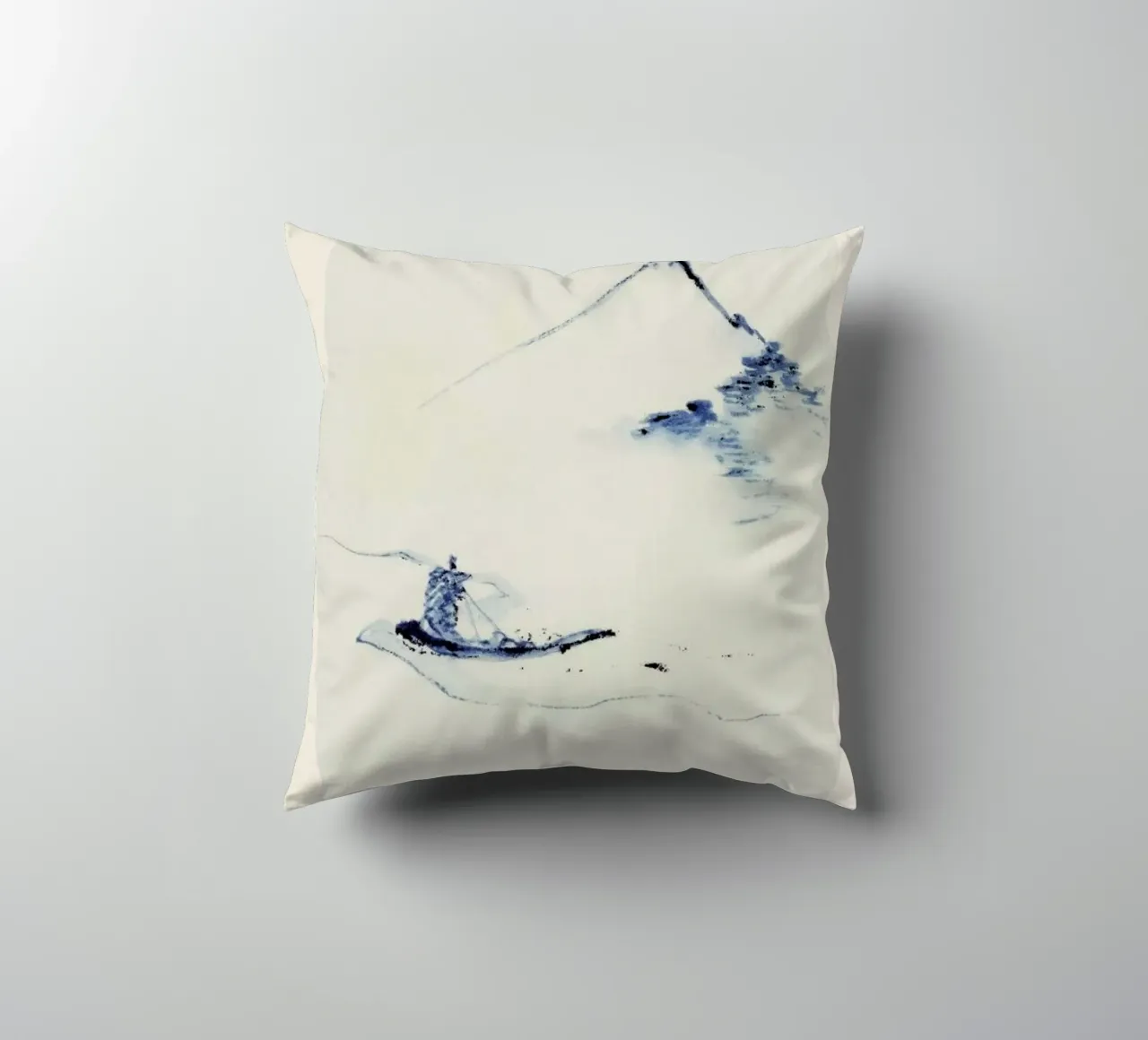 Hokusai - A Person in a Small Boat on a River with Mount Fuji in the Background cojín de Vintage by JUNIQE