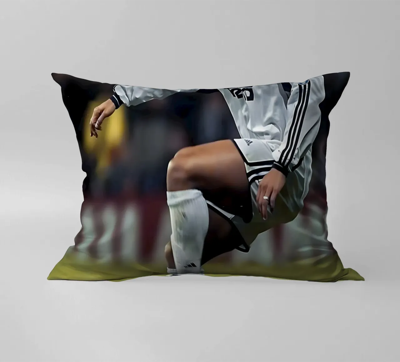 Roberto Carlos 90s cuscino da Low poly art