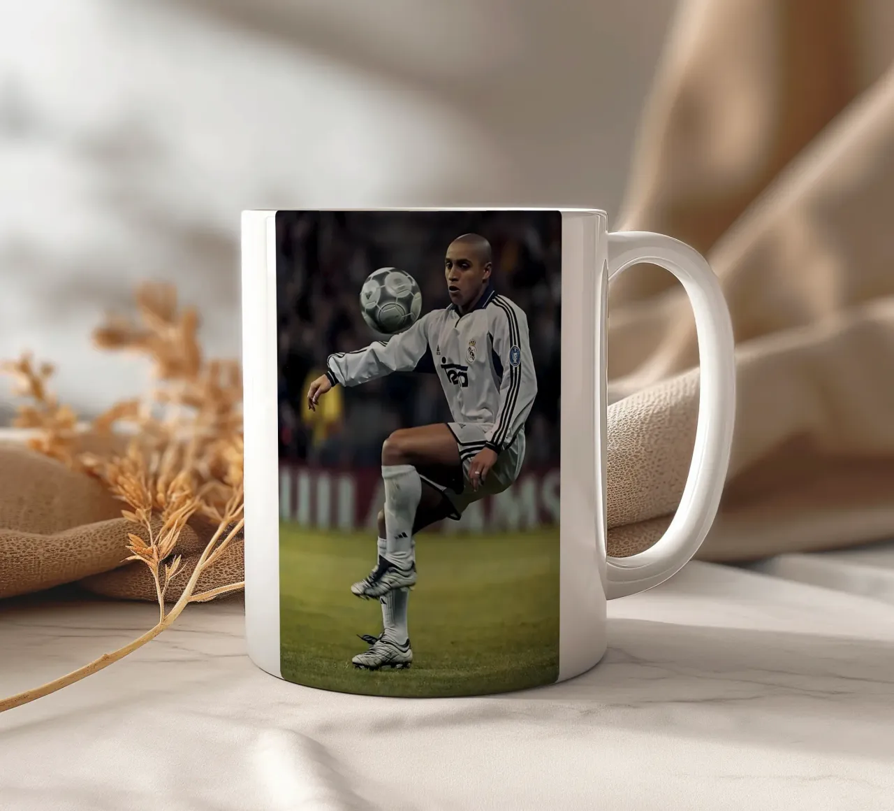 Roberto Carlos 90s tazza in ceramica da Low poly art