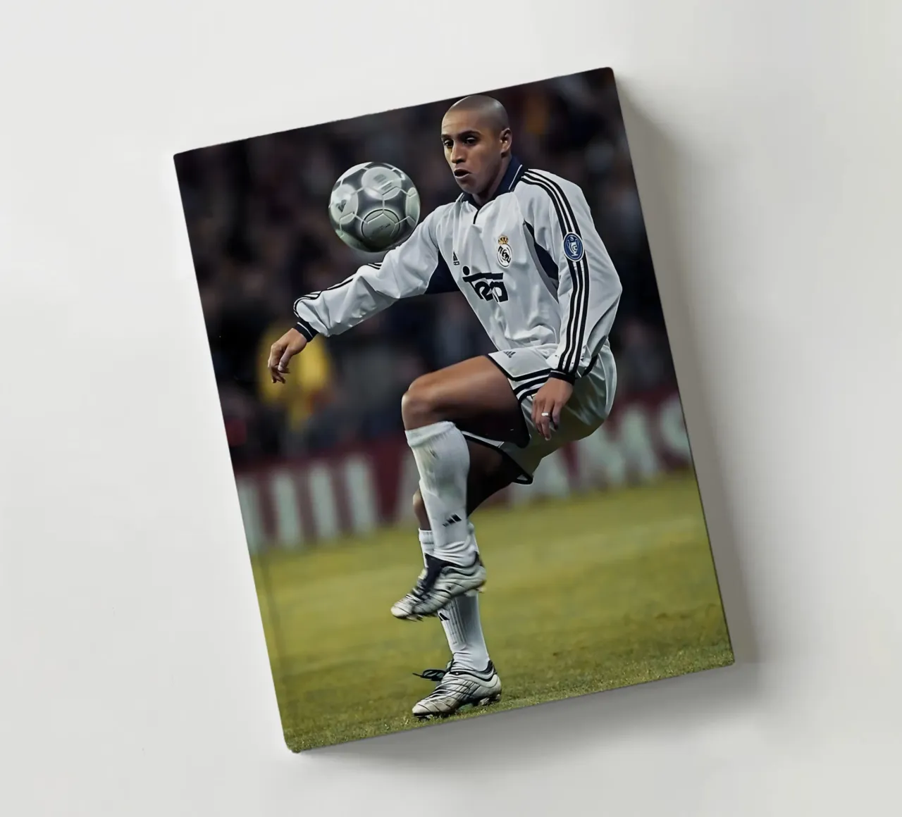 Roberto Carlos 90s notebook by Low poly art