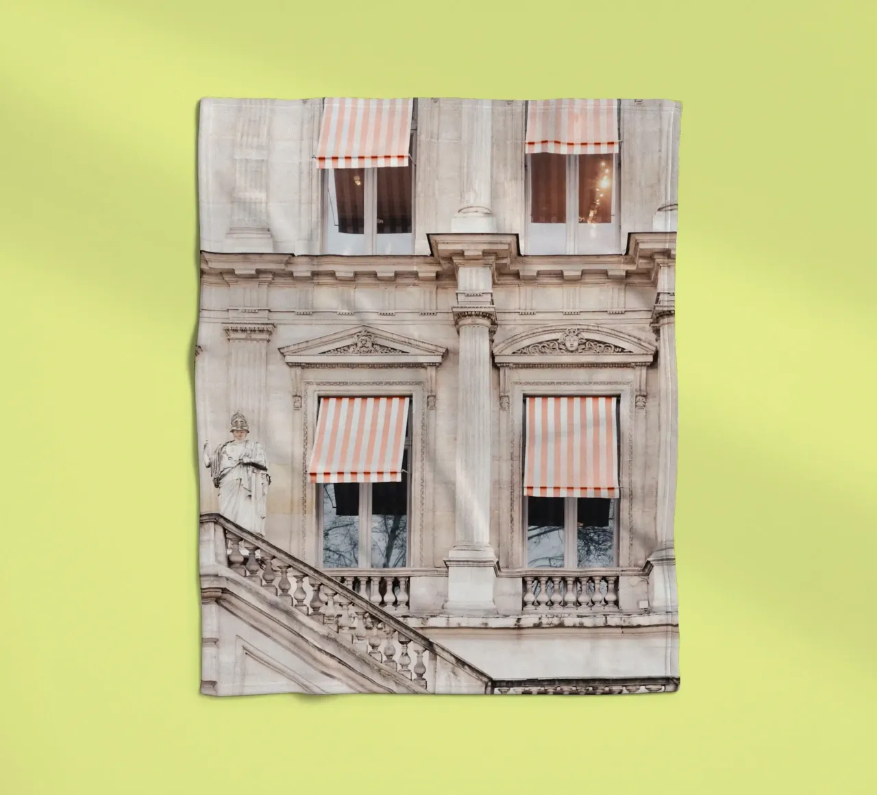 Paris Building with White and Orange Striped Awning coperta in pile da GraceDigitalArtCo