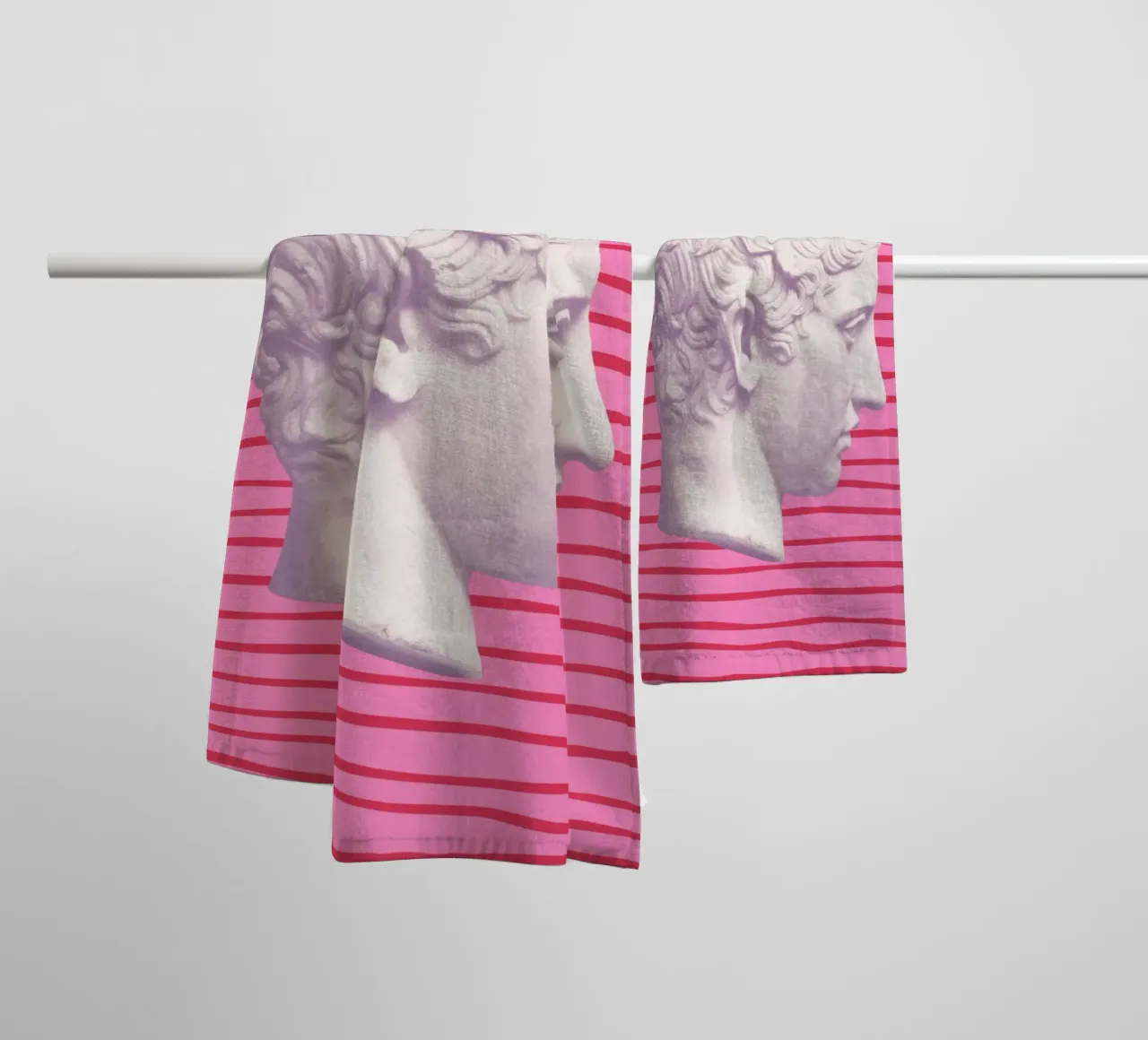 Emperor on pink and red stripes asciugamano da bagno da GraceDigitalArtCo