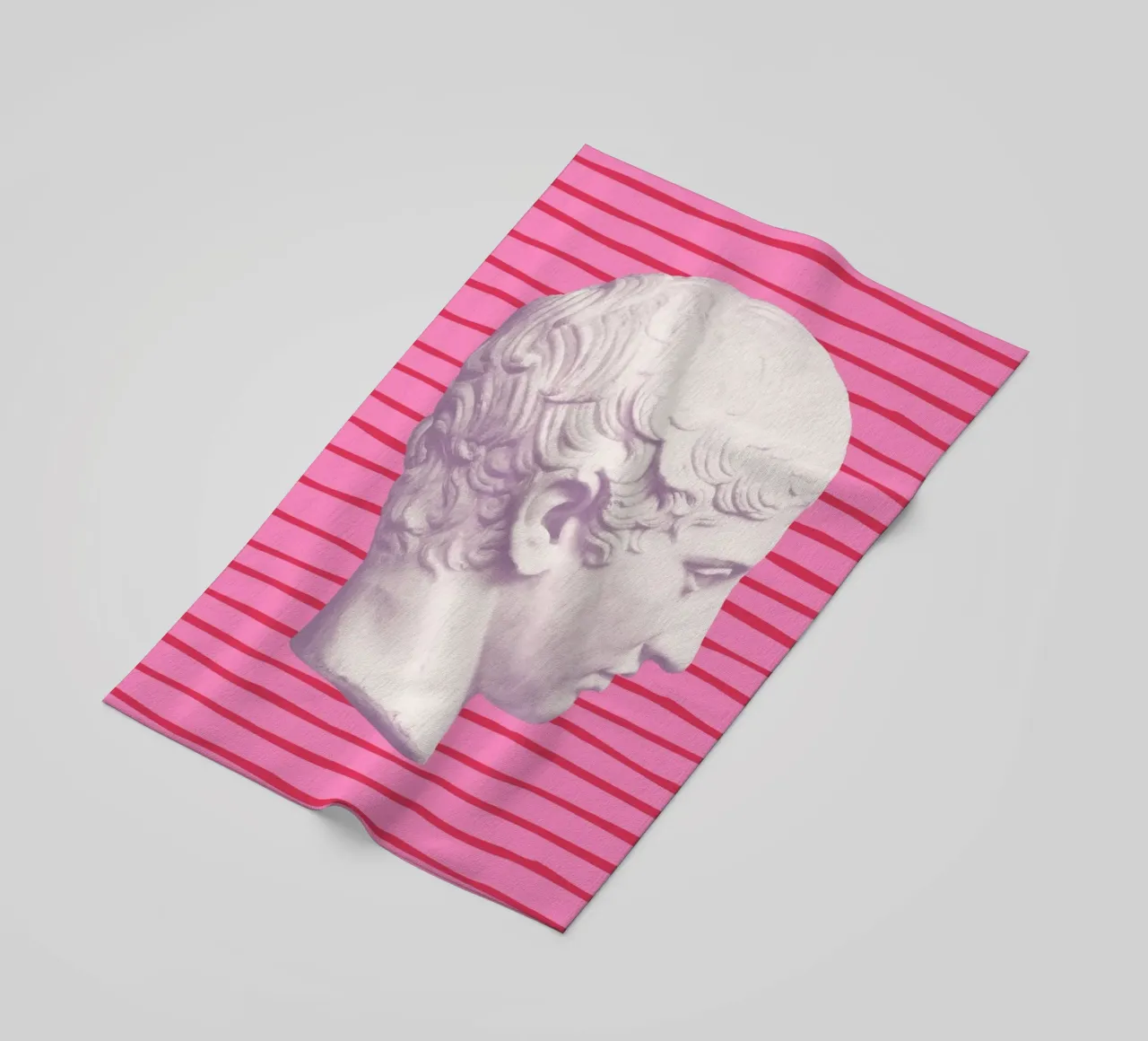 Emperor on pink and red stripes telo mare da GraceDigitalArtCo
