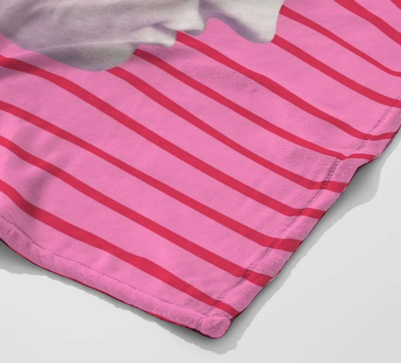 Emperor on pink and red stripes coperta in pile da GraceDigitalArtCo