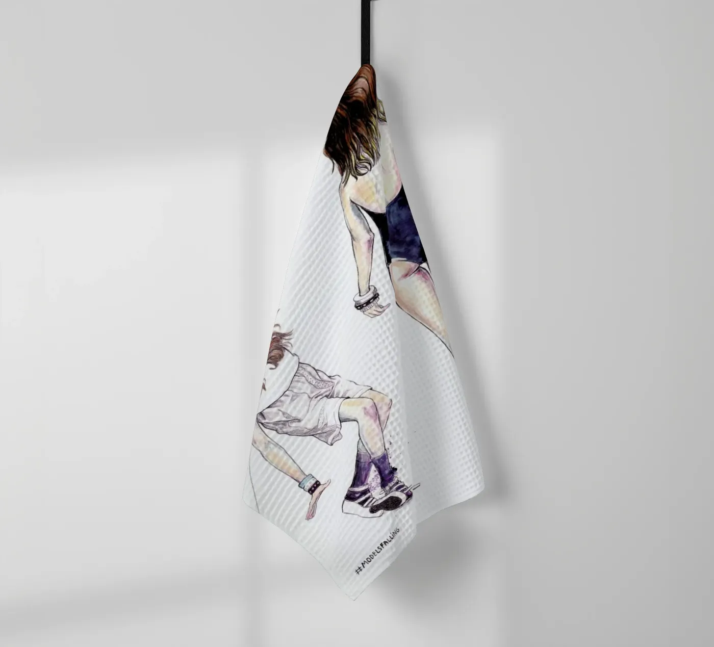 Models Falling 3 Geschirrtuch von Meegan Barnes