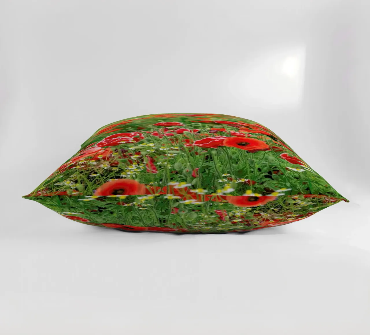 Mixed Red Poppyfield cuscino da Curious Collections by Marielle Leenders