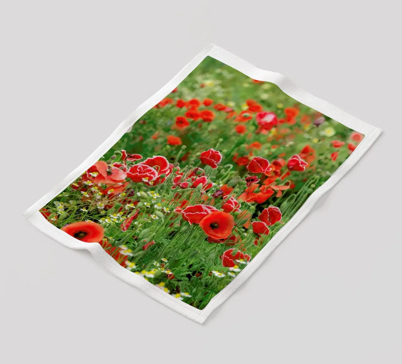 Mixed Red Poppyfield coperta in pile da Curious Collections by Marielle Leenders