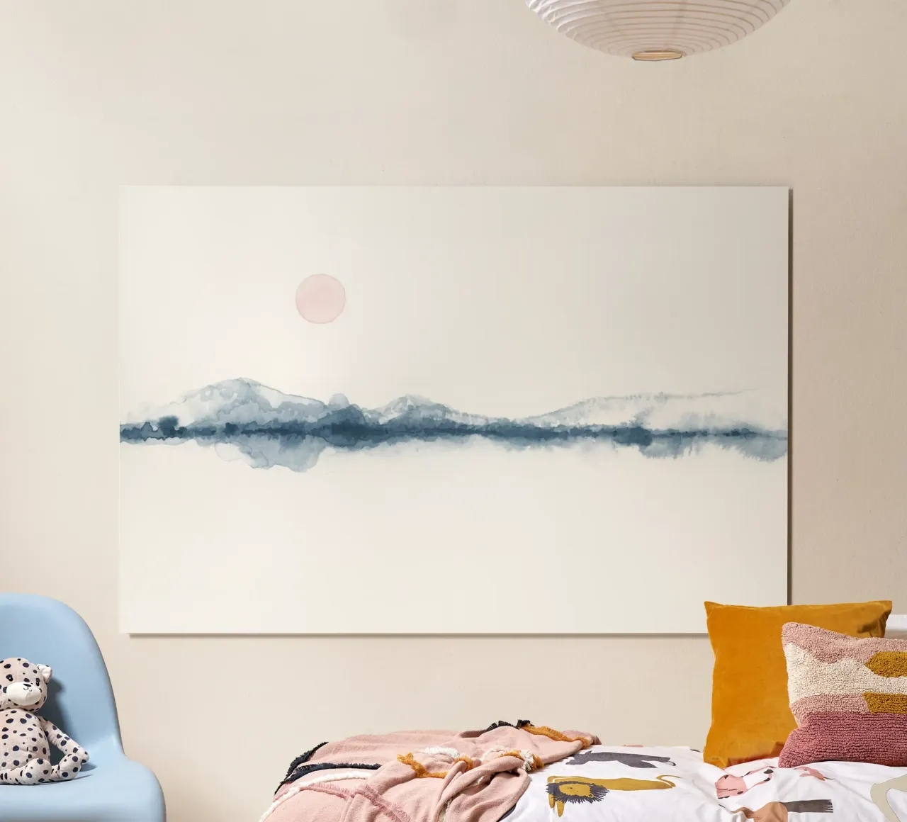 Acquerello al tramonto in blu e rosa poster con telaio in alluminio da NouveauPrints