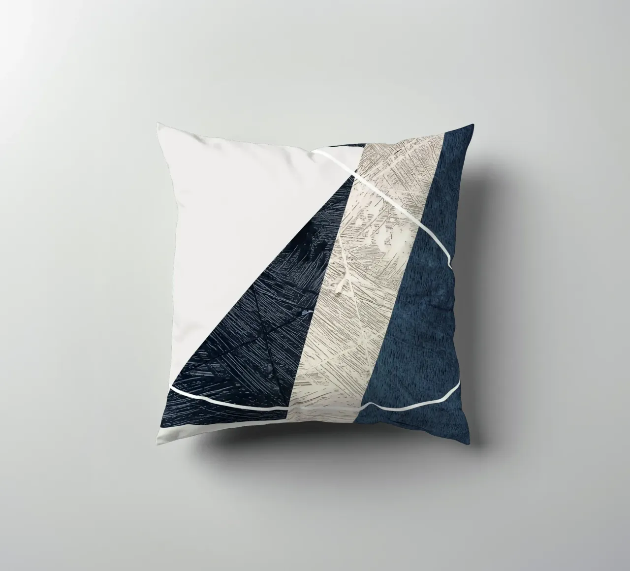 modern abstract art triangle cuscino da vintageshop