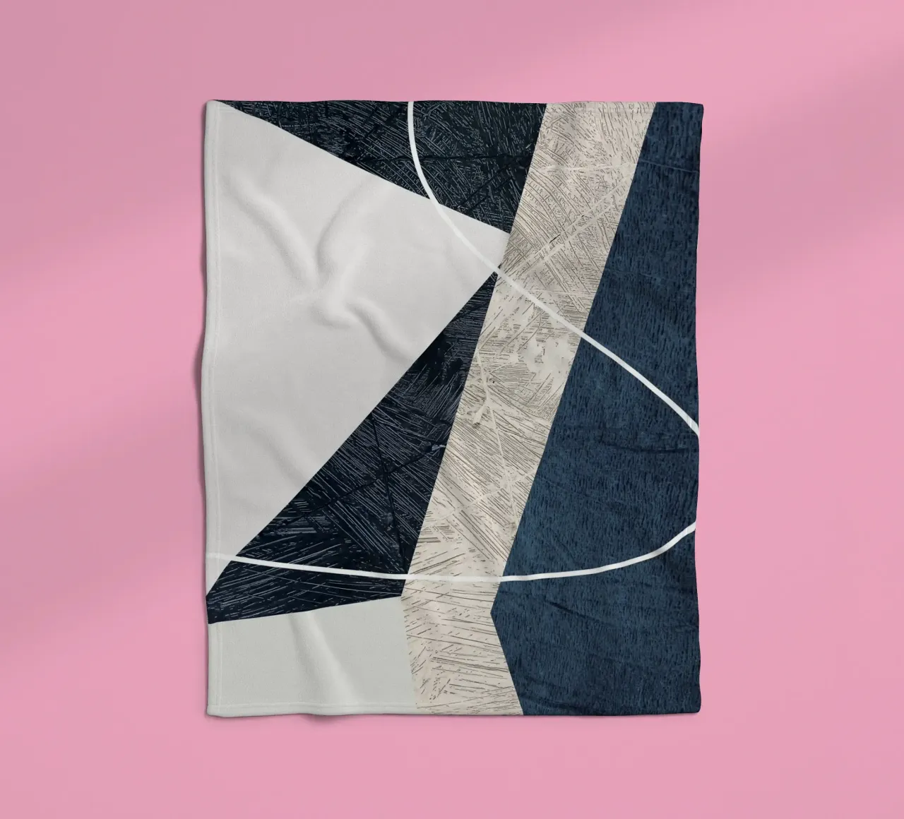 modern abstract art triangle coperta in pile da vintageshop