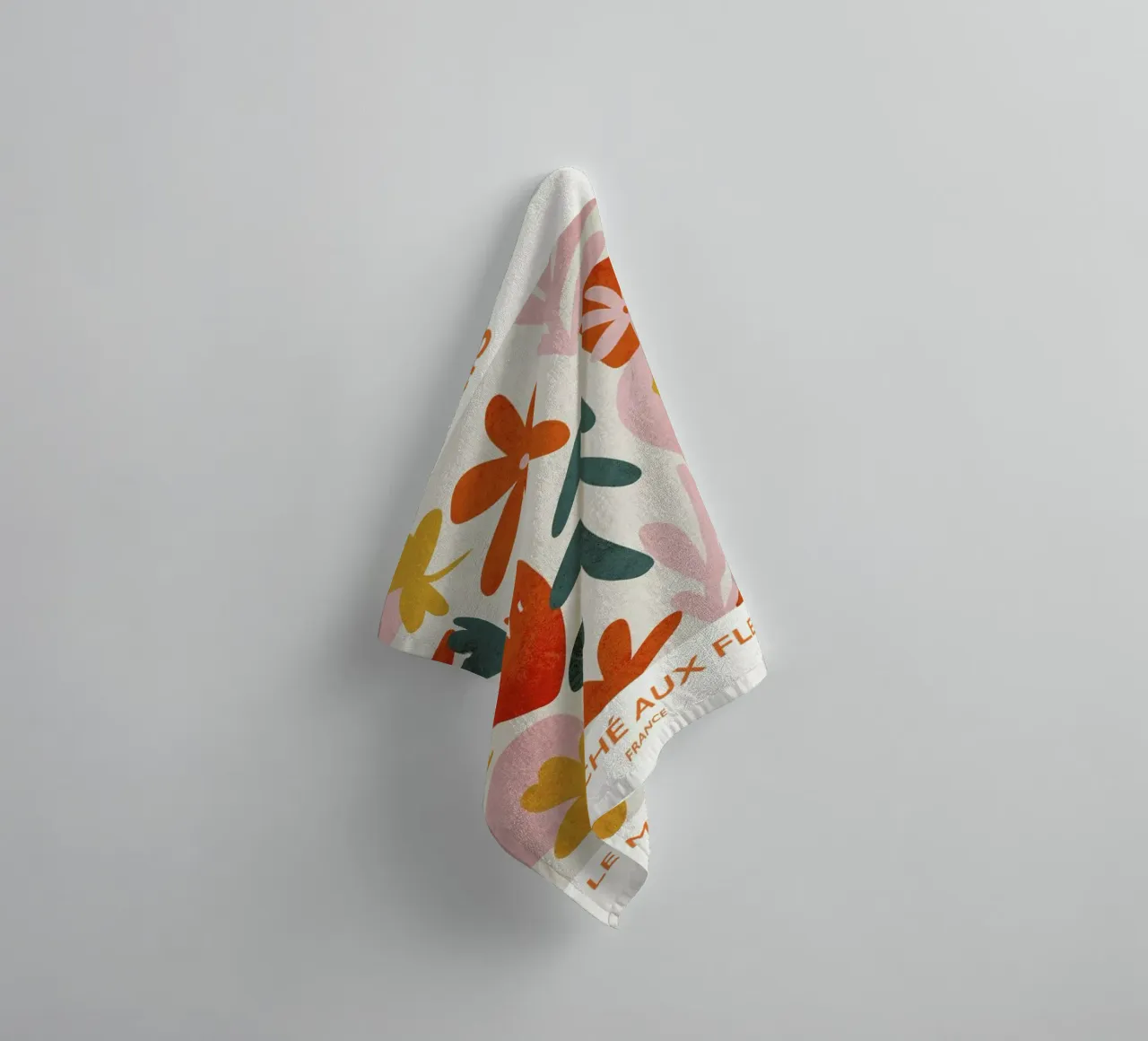 Le Marché aux Fleurs II towel by Pure