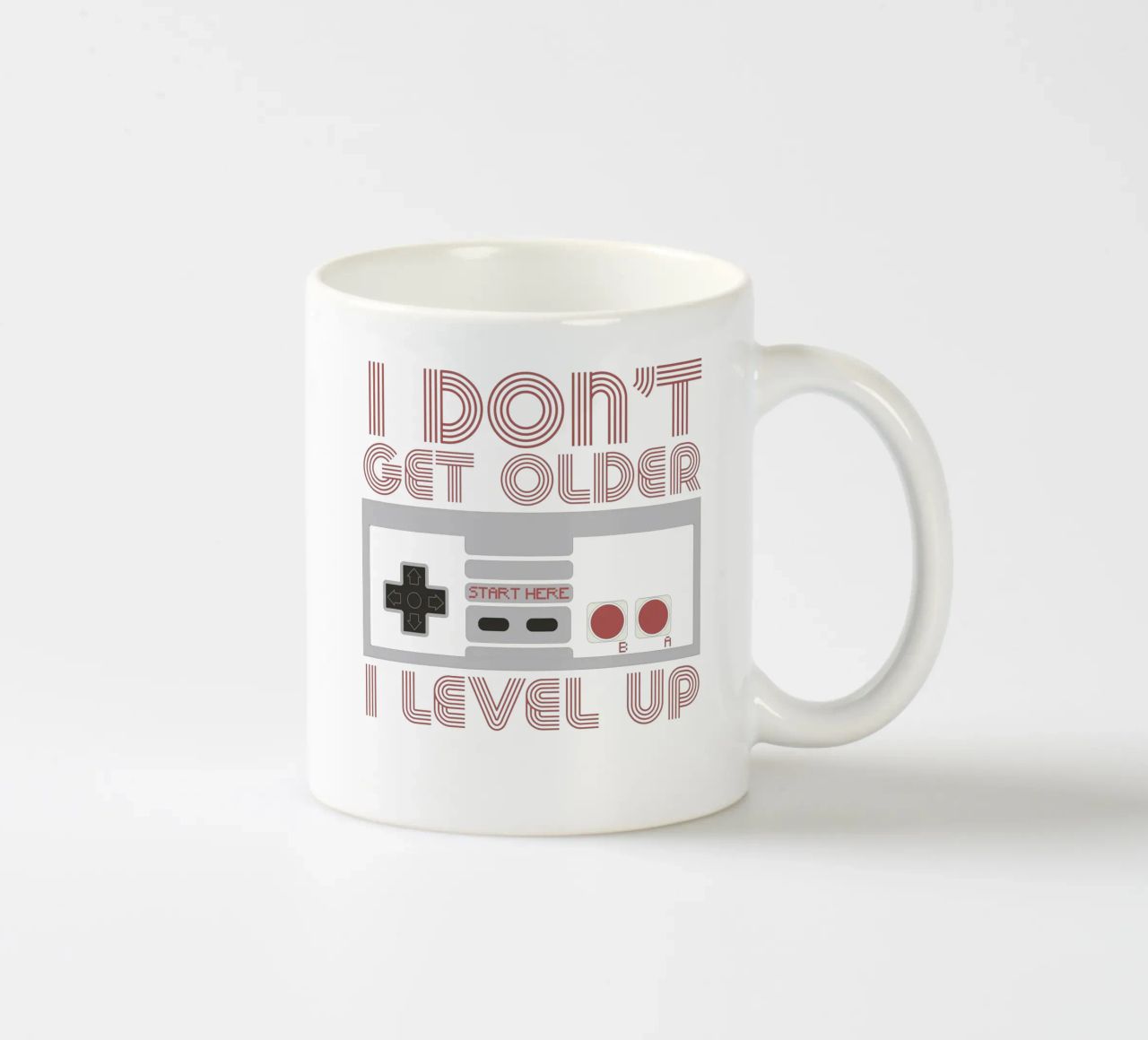 I don't get older, I level up tazza in ceramica da edsonramosart