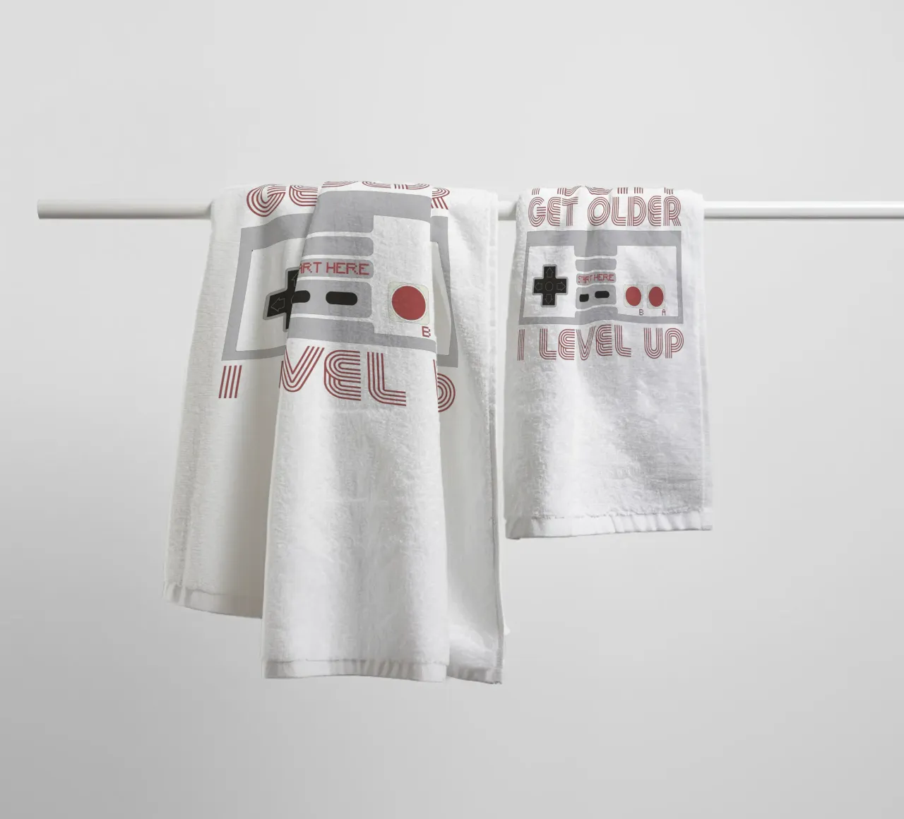 I don't get older, I level up asciugamano da bagno da edsonramosart