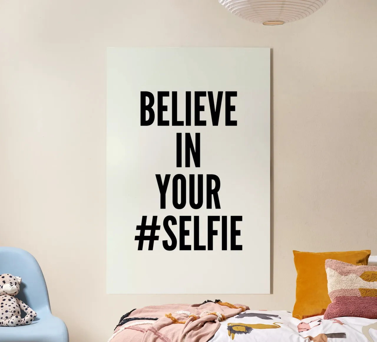 selfie plexiglass da Mottos by Sinan Saydik