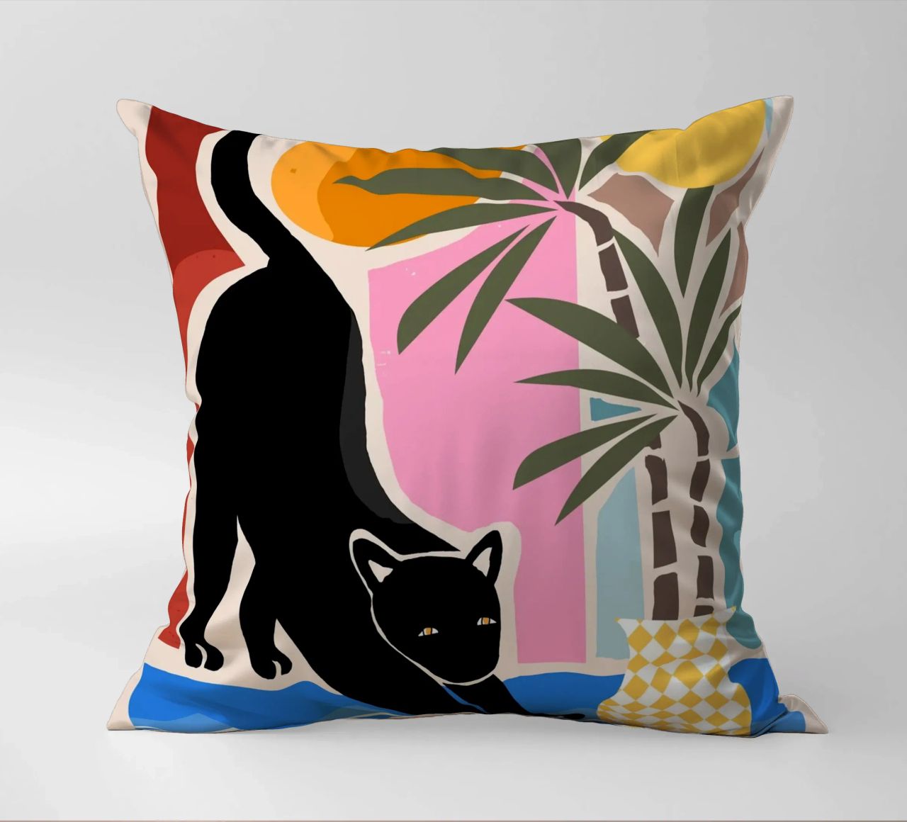 Lazy Days and a Black cat cuscino da mysteriouscoco