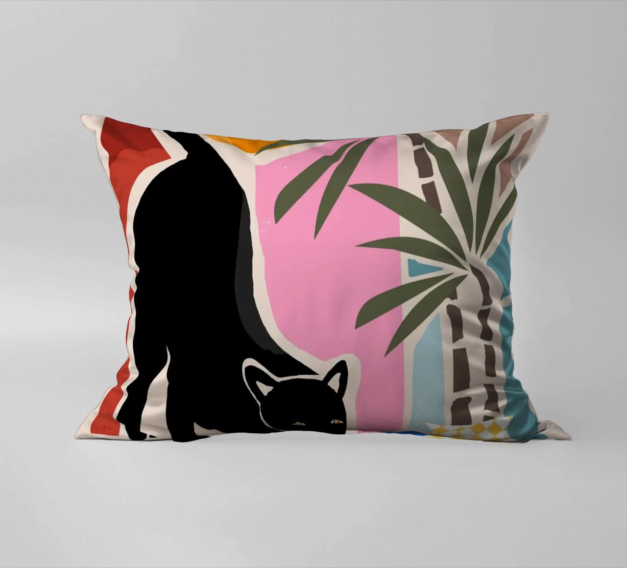 Lazy Days and a Black cat cuscino da mysteriouscoco