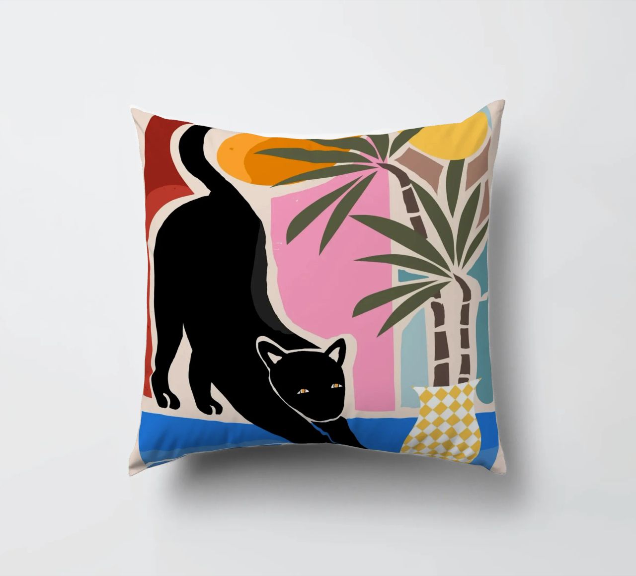 Lazy Days and a Black cat cuscino da mysteriouscoco