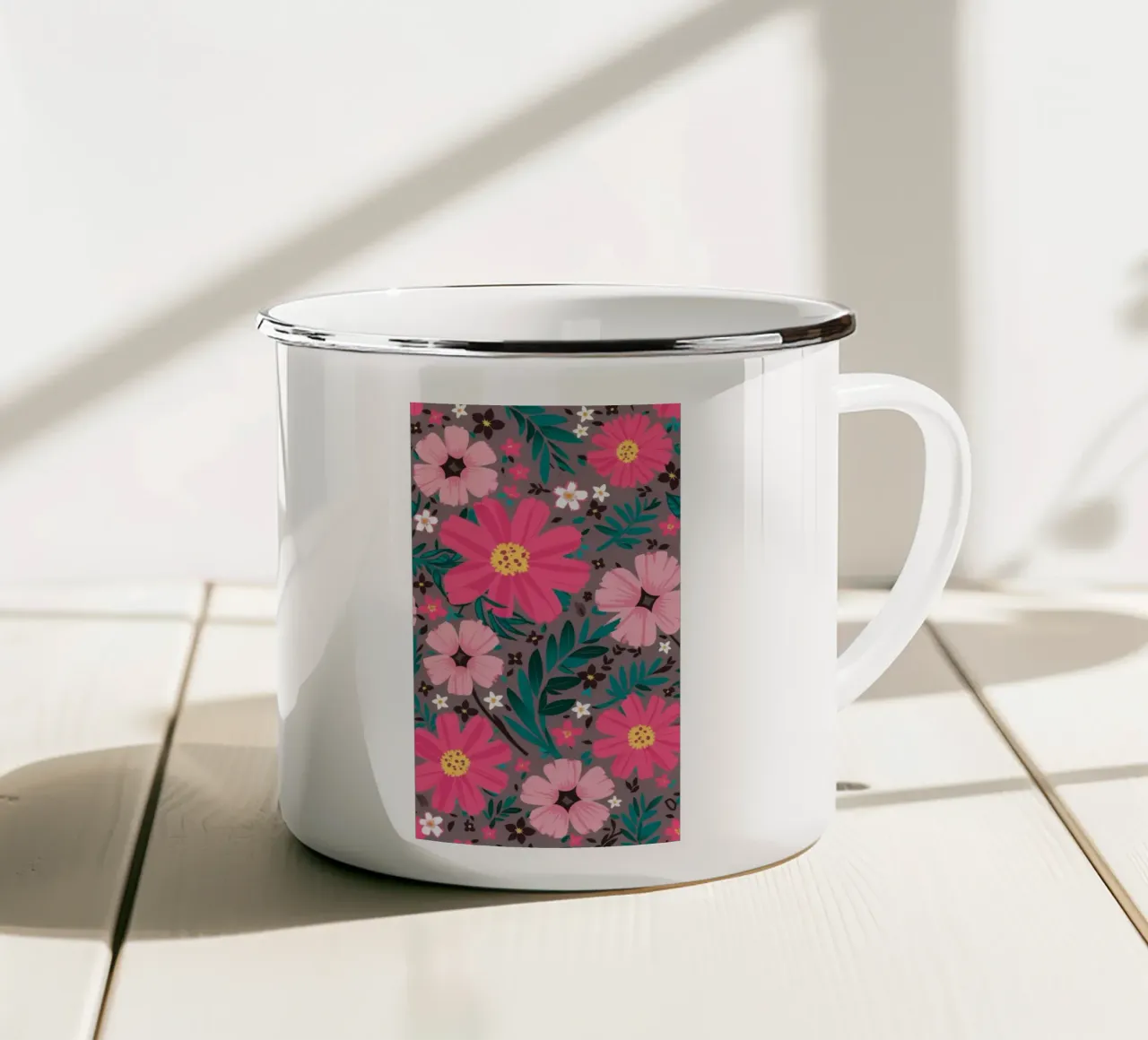 Flora rosa cosmico tazza in smalto da Grande Serene