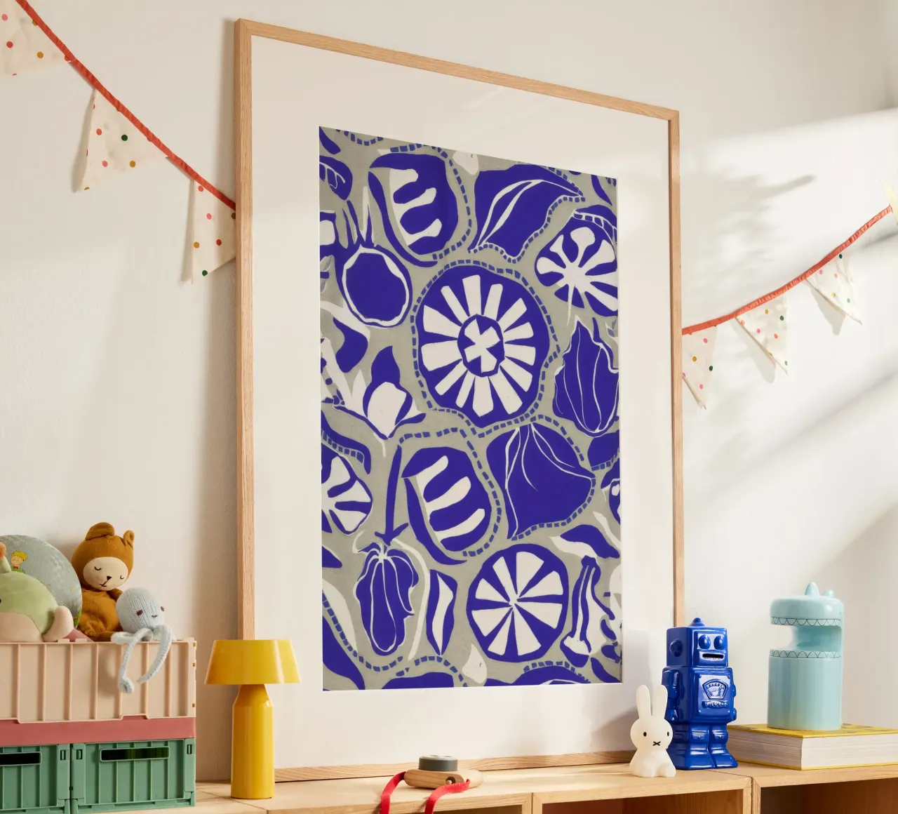 Medaglioni a fiore cobalto poster con telaio in alluminio da Grande Serene