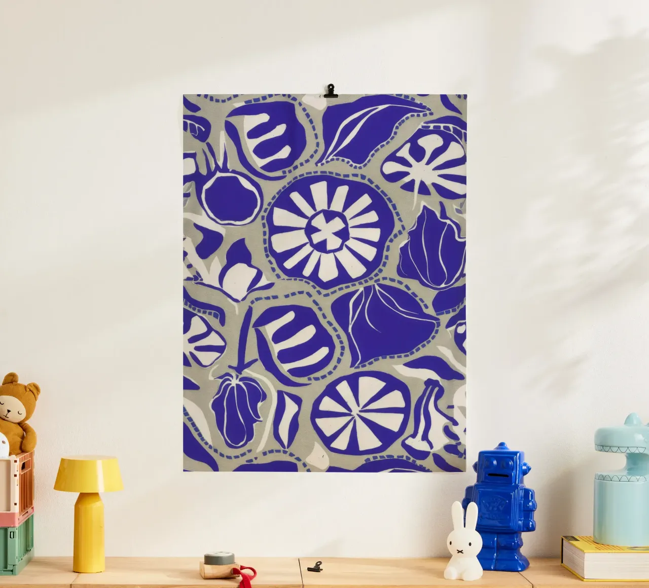 Medaglioni a fiore cobalto poster con telaio in alluminio da Grande Serene