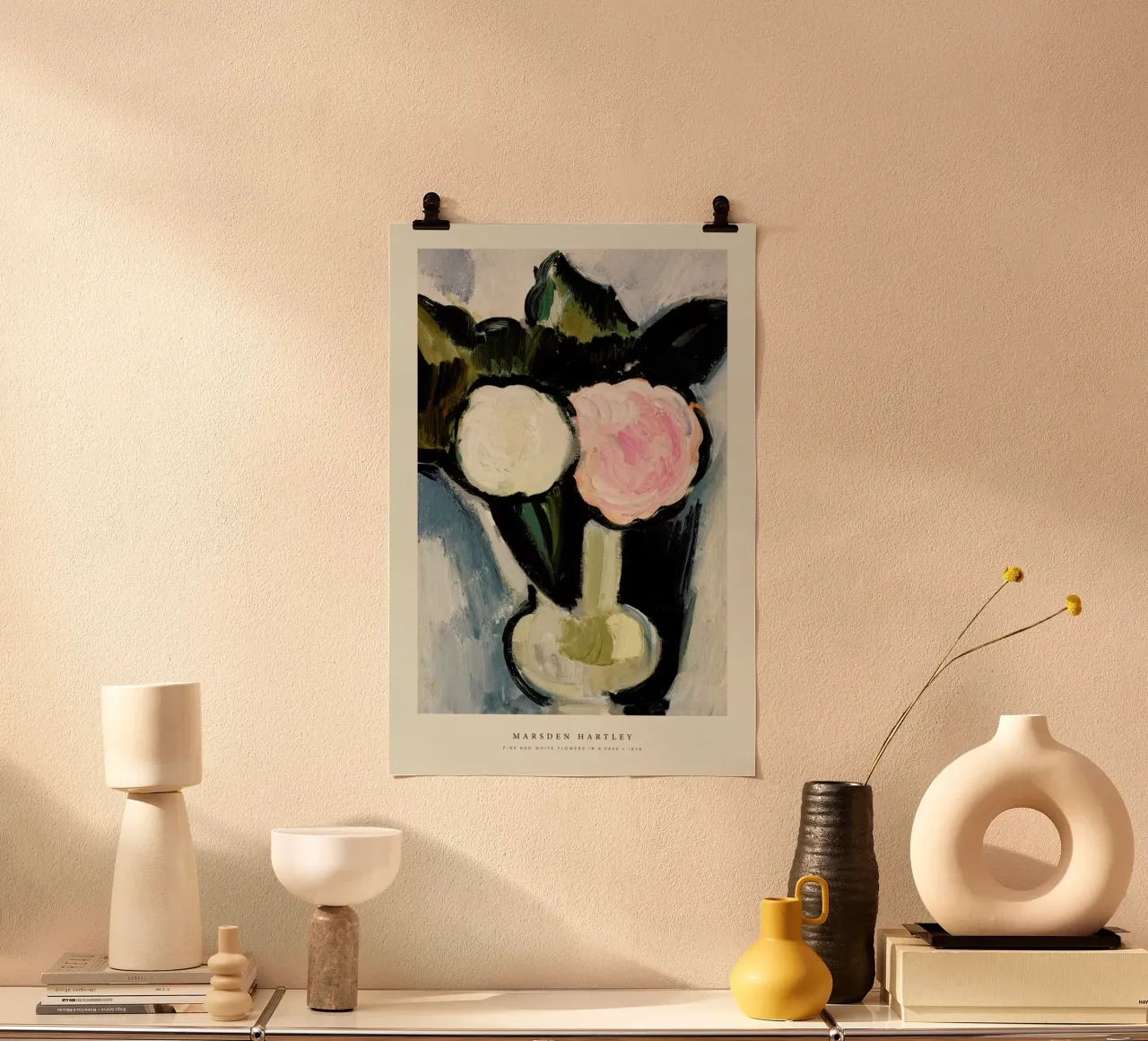 Hartley - Pink And White Flowers In A Vase poster da Vintage by JUNIQE