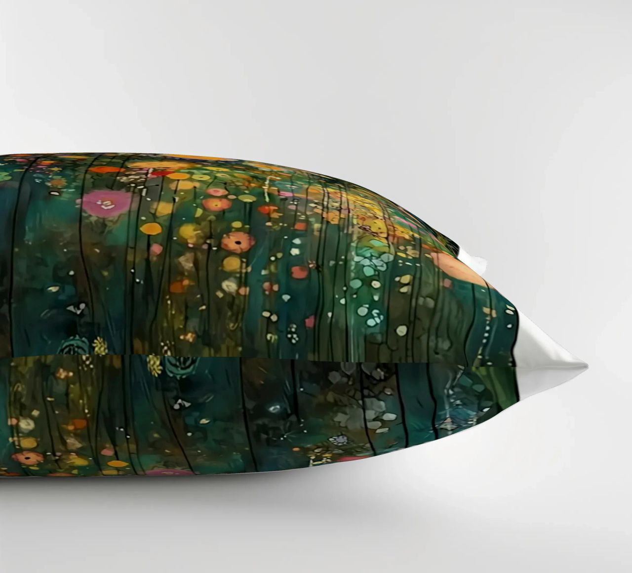 Midnight Flower Klimt Kissen von D1 Shop