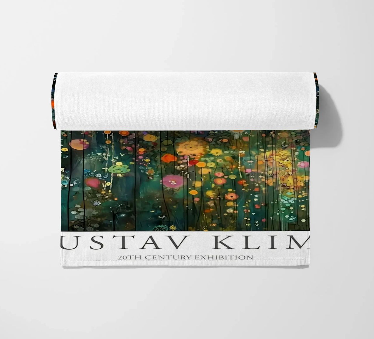 Midnight Flower Klimt Strandtuch von D1 Shop