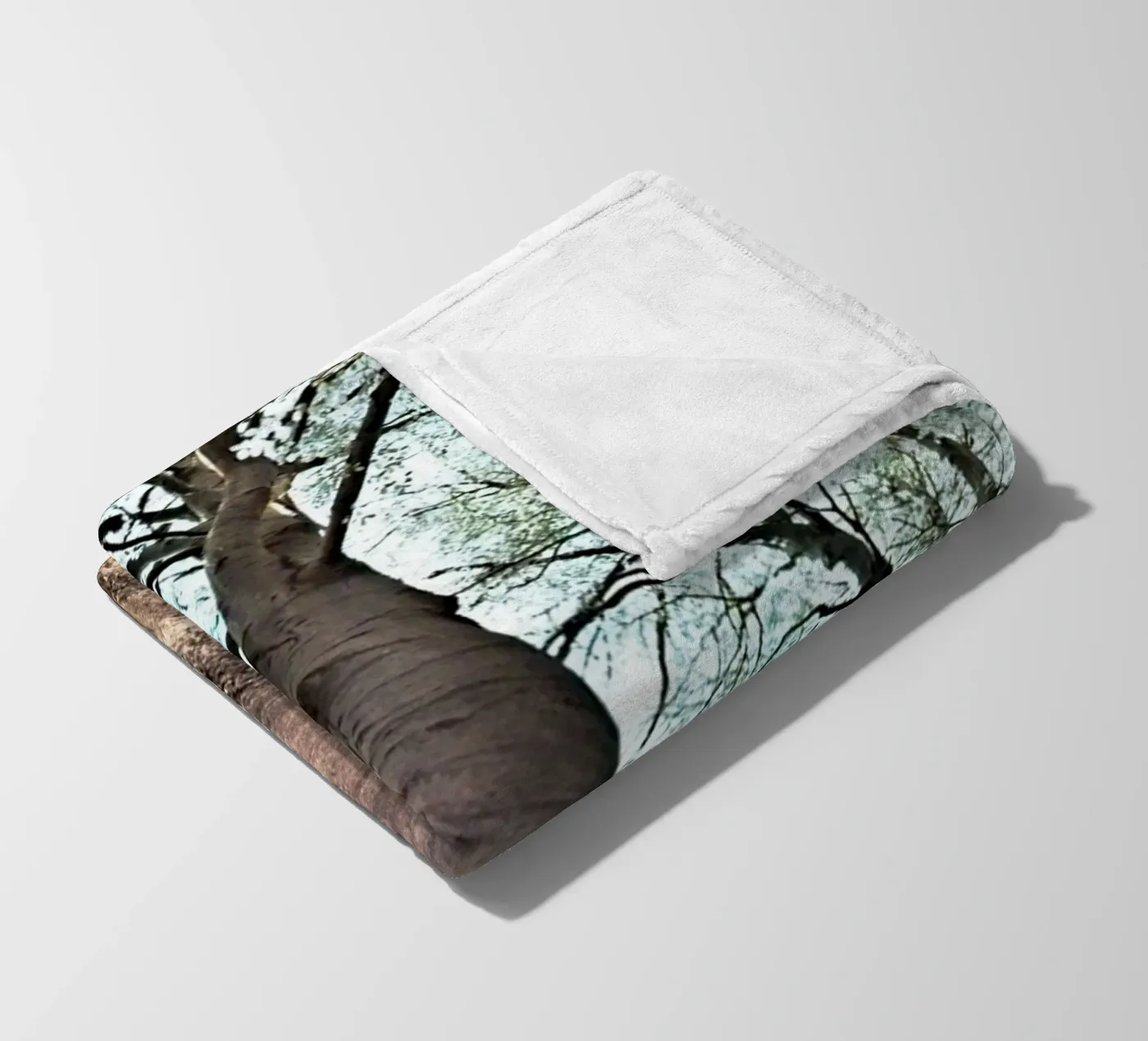 Albero della foresta coperta in pile da rapunsell