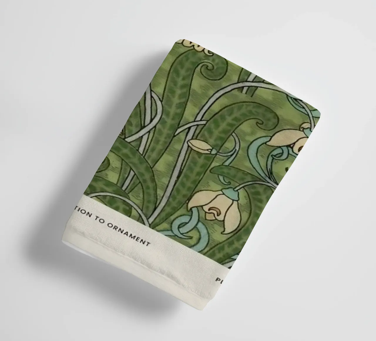 Grasset - Snowdrop II asciugamano da bagno da Vintage by JUNIQE