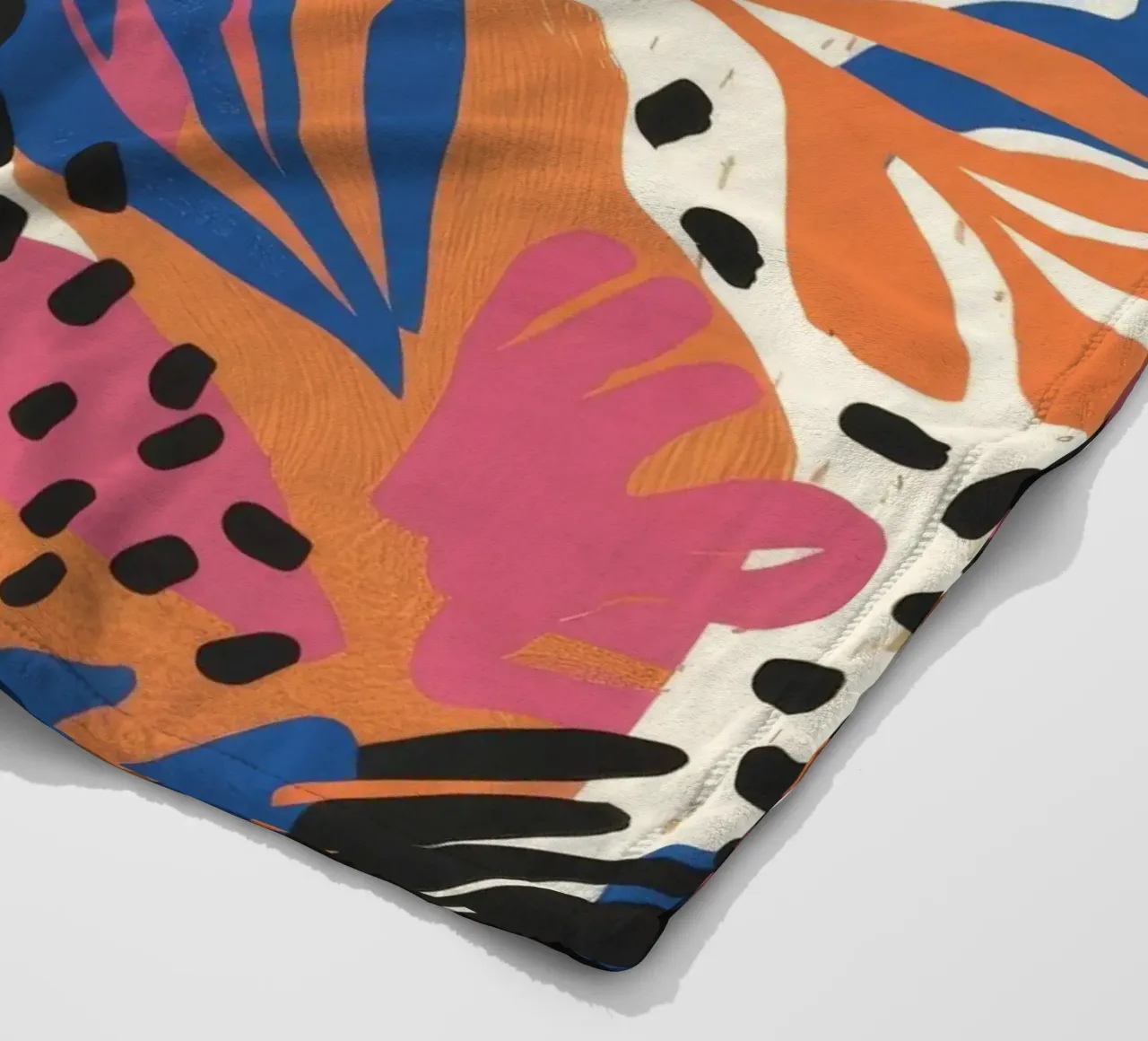 Fusione floreale leopardata coperta in pile da Haven Mirage