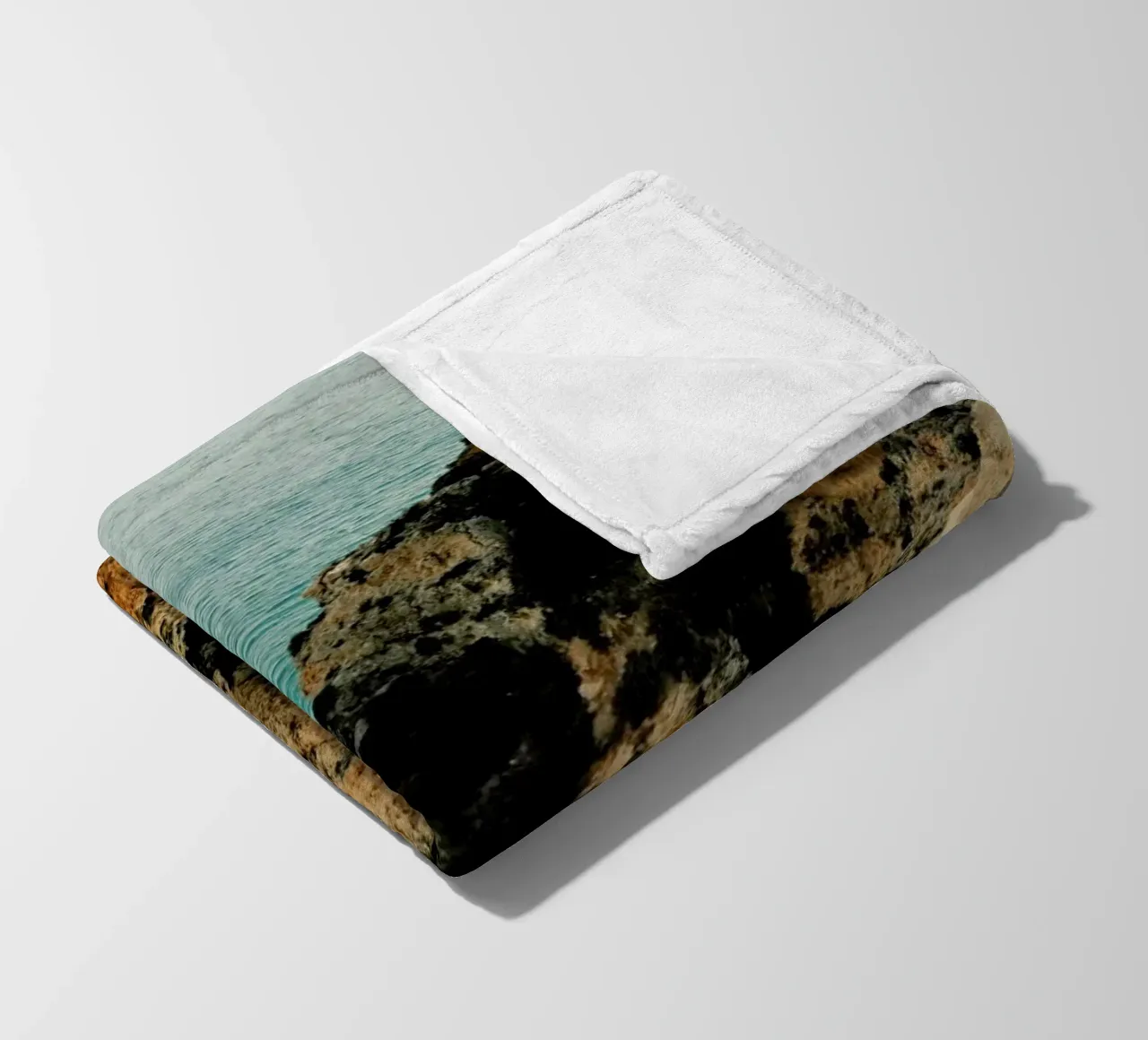 Stones And Waves coperta in pile da Sebastian Hilgetag