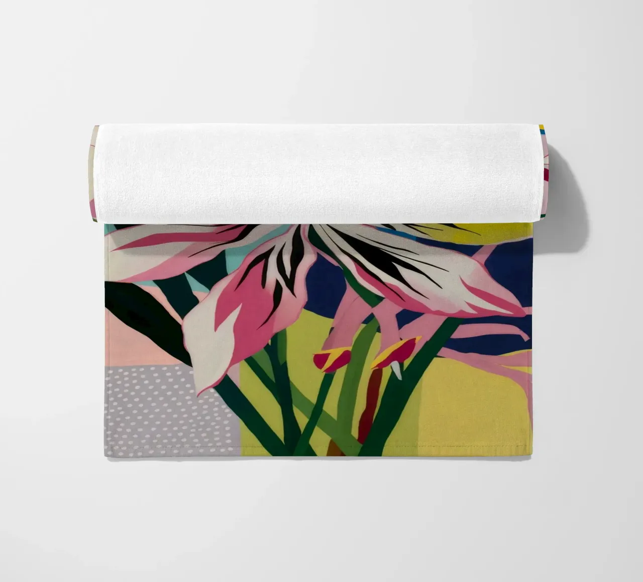 Lilie Geometrisch Pop Strandtuch von Paez Harmony