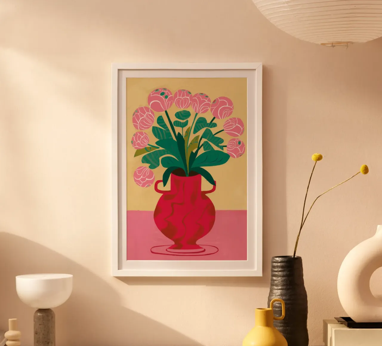 Vaso rosso Peonie poster con telaio in plastica da Haven Mirage
