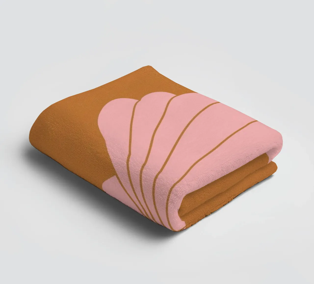 Pink Shell on Terracotta Background asciugamano da bagno da GraceDigitalArtCo