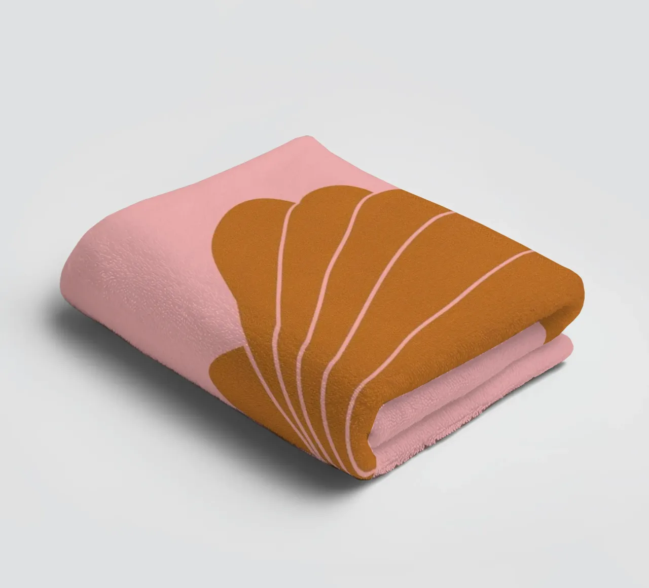 Burnt Orange Shell on Pink asciugamano da bagno da GraceDigitalArtCo