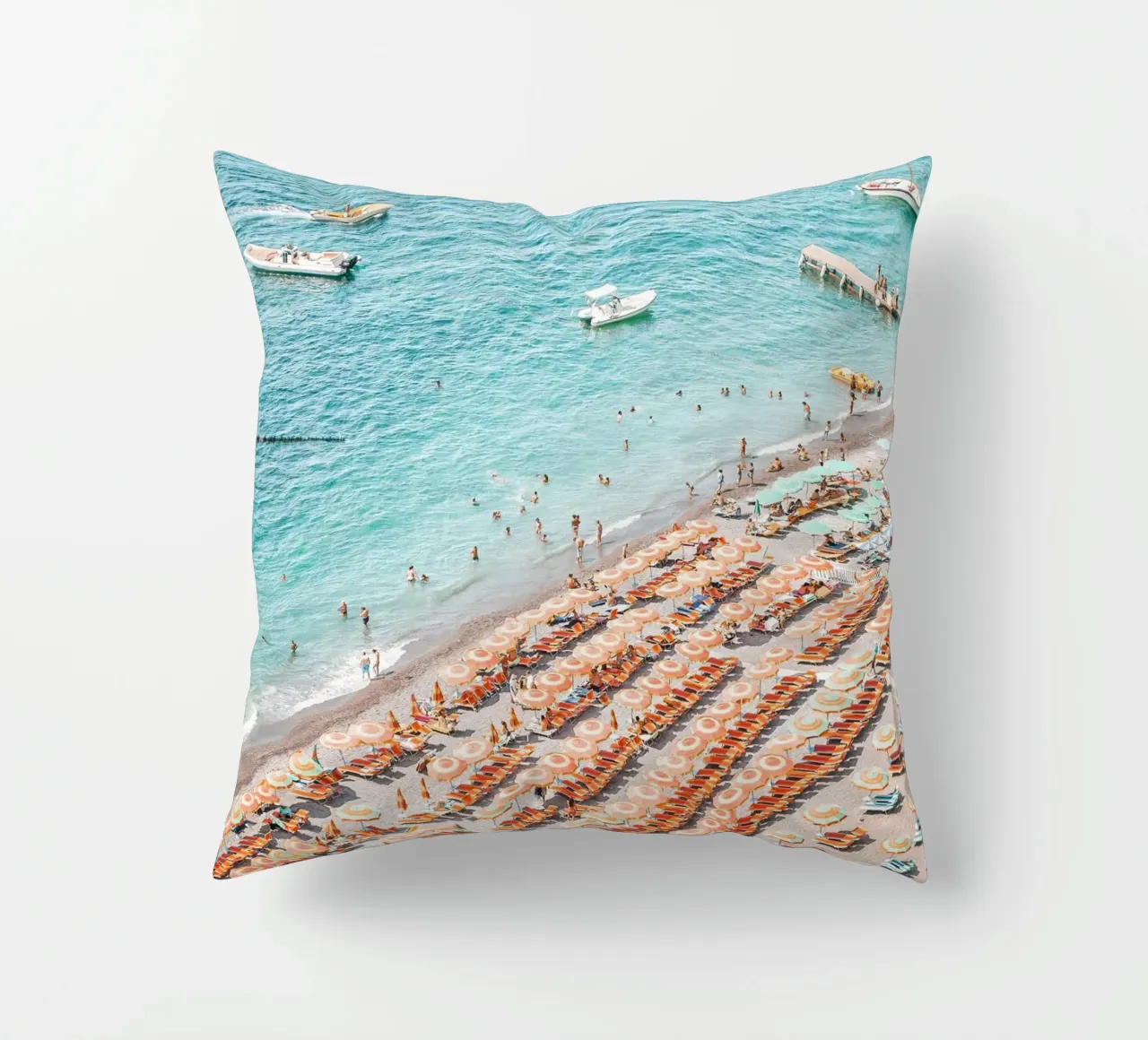 People on the Beach Positano Coastal Summer Scene cuscino da GraceDigitalArtCo