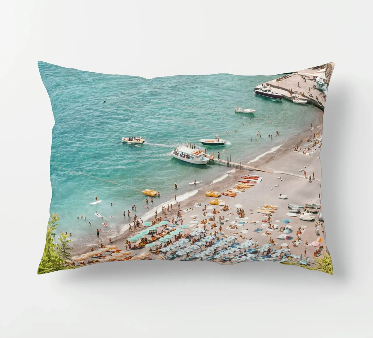 Colourful Beach Umbrellas Coastal Summer Vibes cuscino da GraceDigitalArtCo