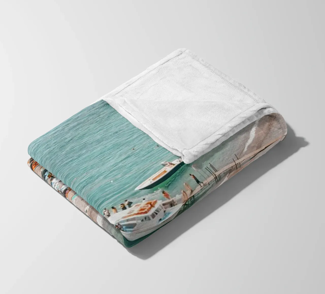 Colourful Beach Umbrellas Coastal Summer Vibes coperta in pile da GraceDigitalArtCo