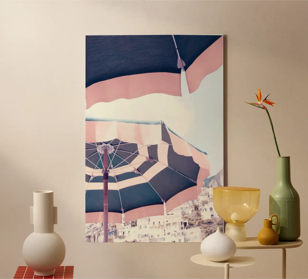 Positano Pink Beach Umbrella Coastal Summer View canvas met Baklijst van GraceDigitalArtCo