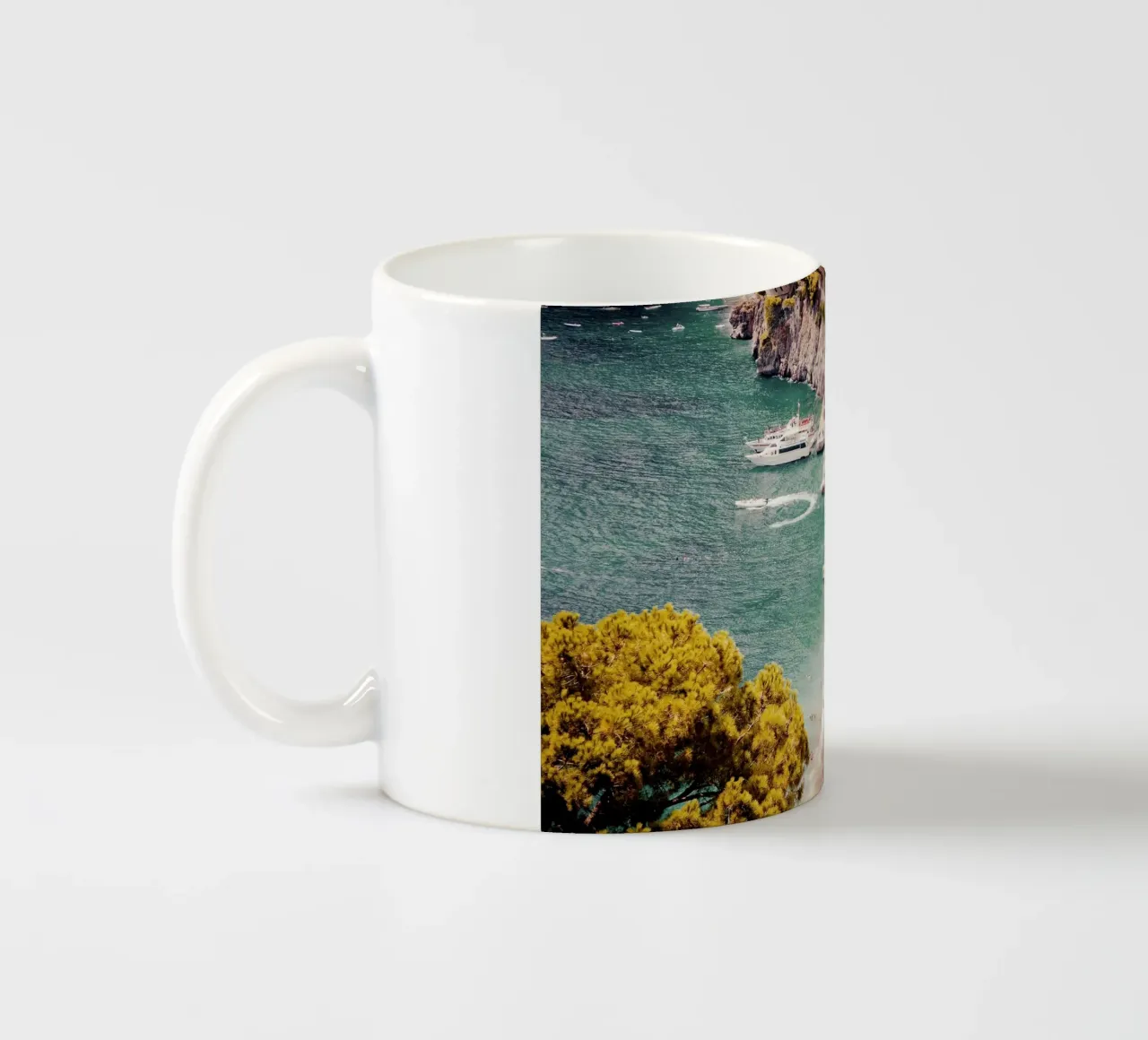 Positano Beach View - Summer coastal beach house art tazza in ceramica da GraceDigitalArtCo