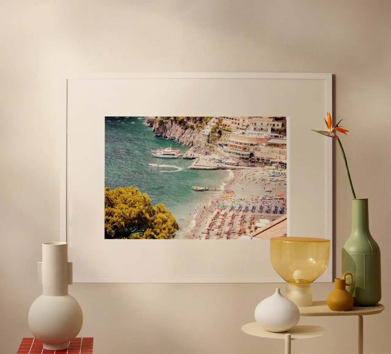 Positano Beach View - Summer coastal beach house art poster con marco de madera de GraceDigitalArtCo