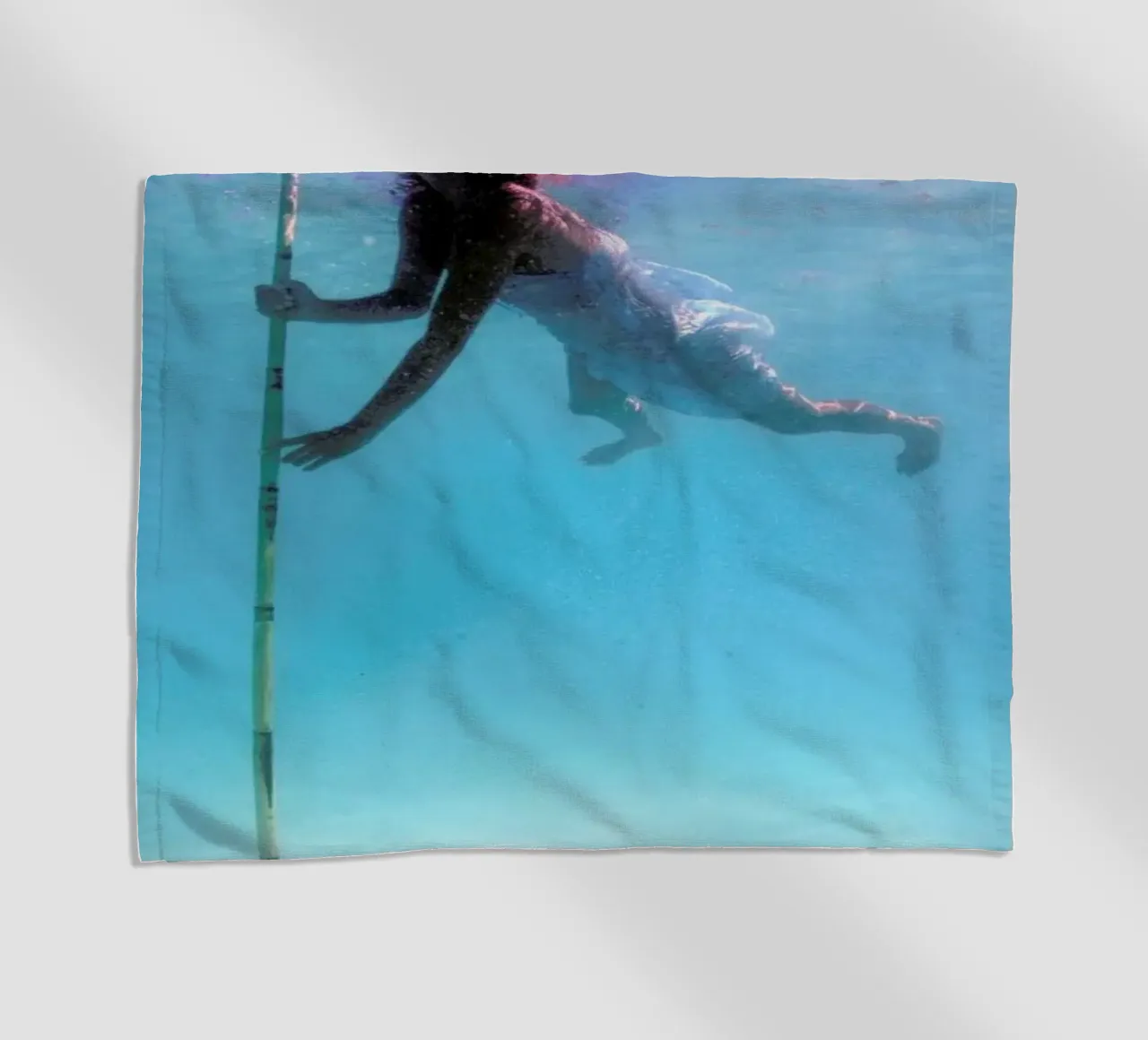 Untitled_6 telo mare da James Cooper