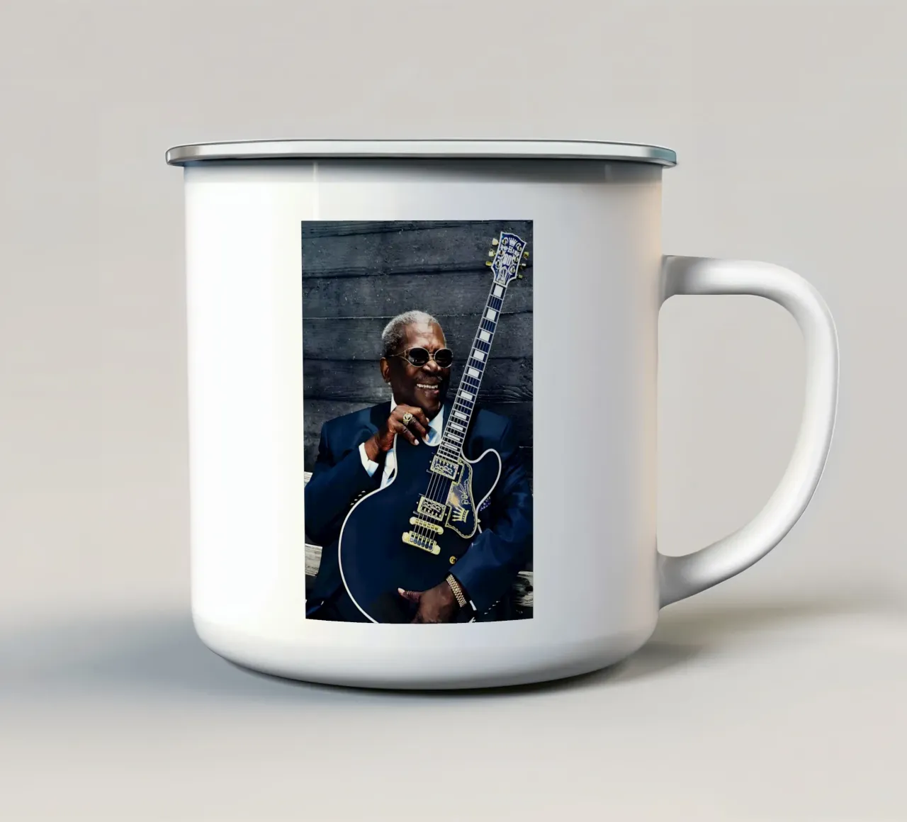 B.B. King tazza in smalto da Low poly art