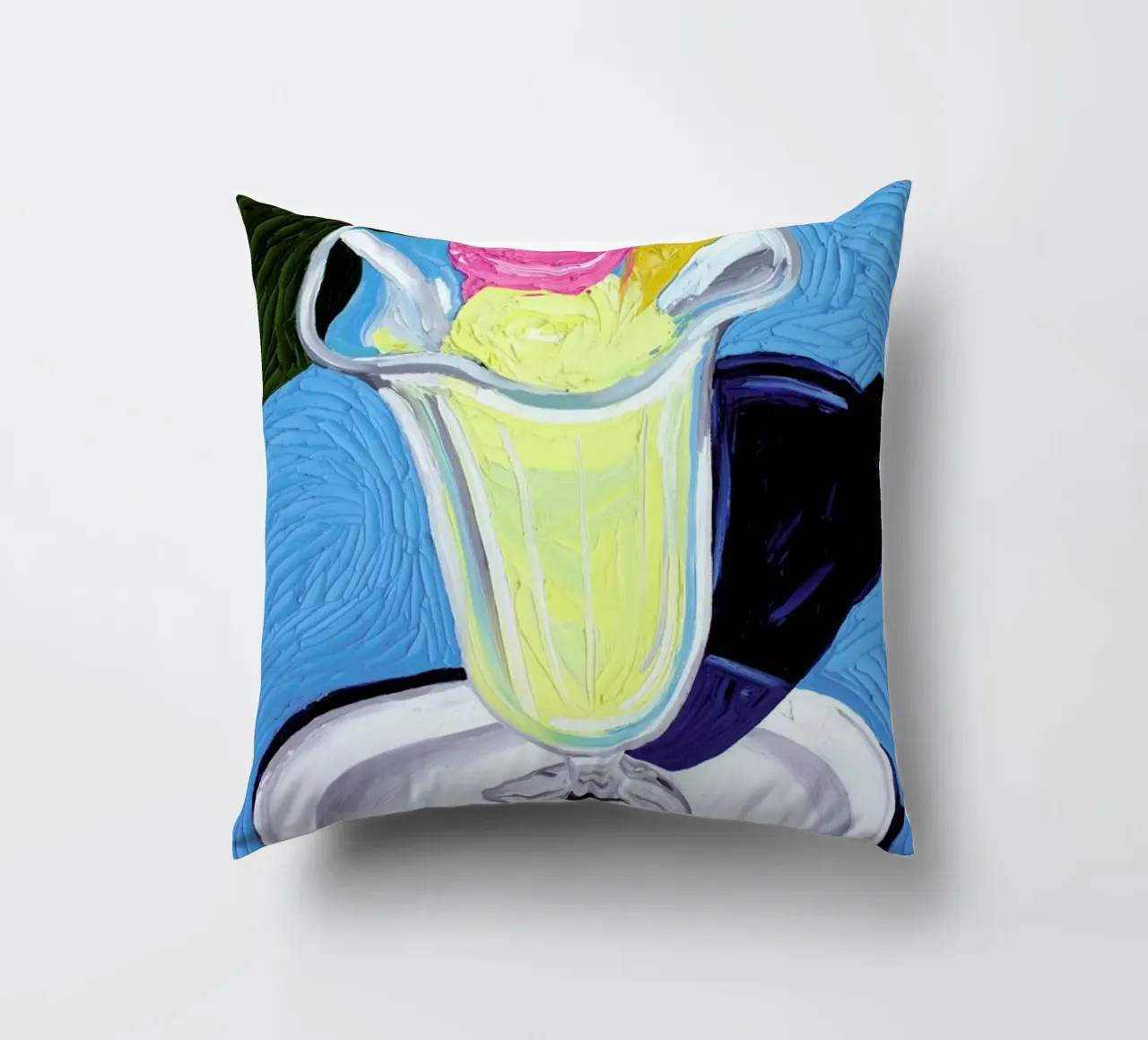 Raspberry And Vanilla Ice Cream In A Glass cuscino da Alice Straker